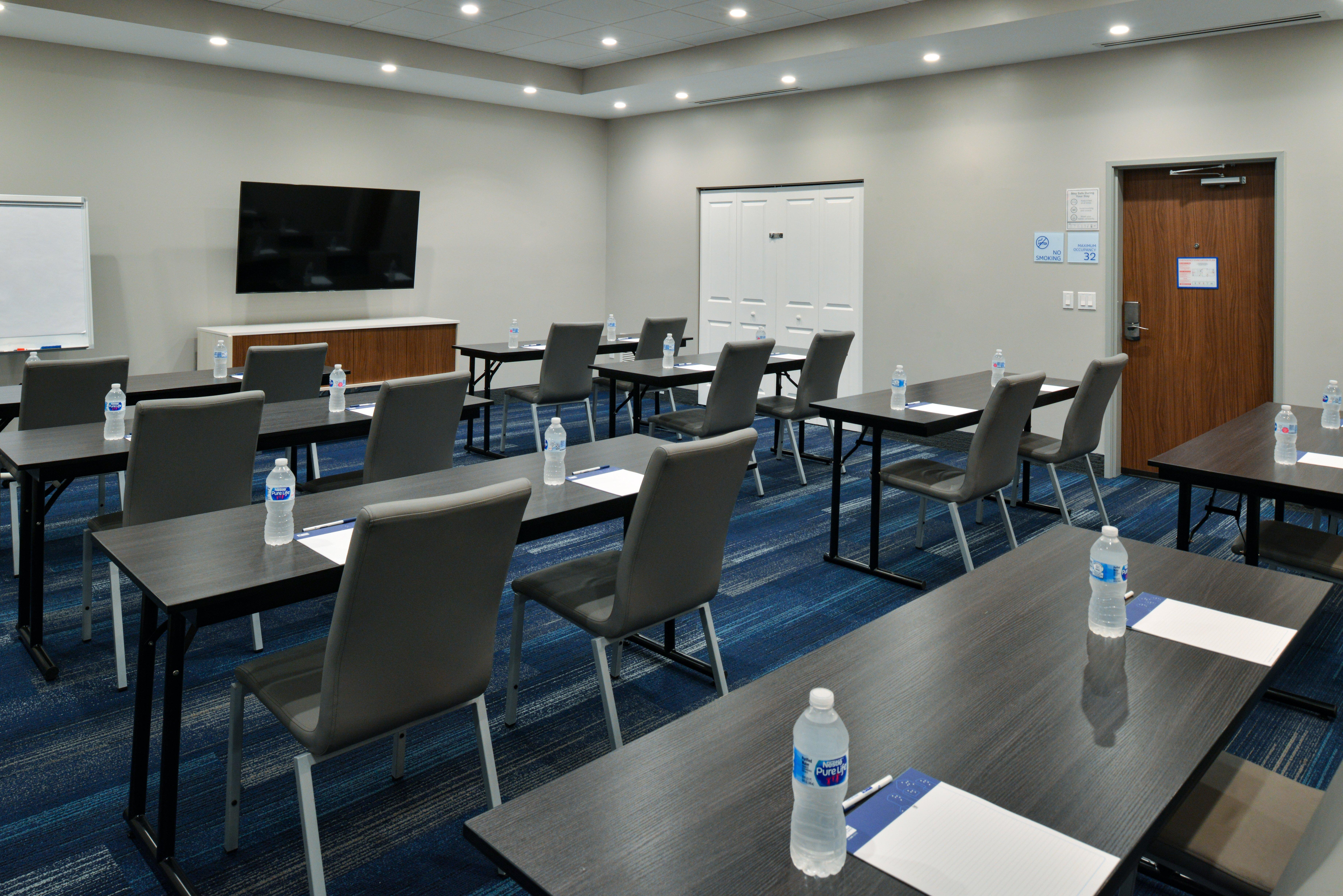 Holiday Inn Express Orlando - South Park By Ihg Williamsburg Bagian luar foto