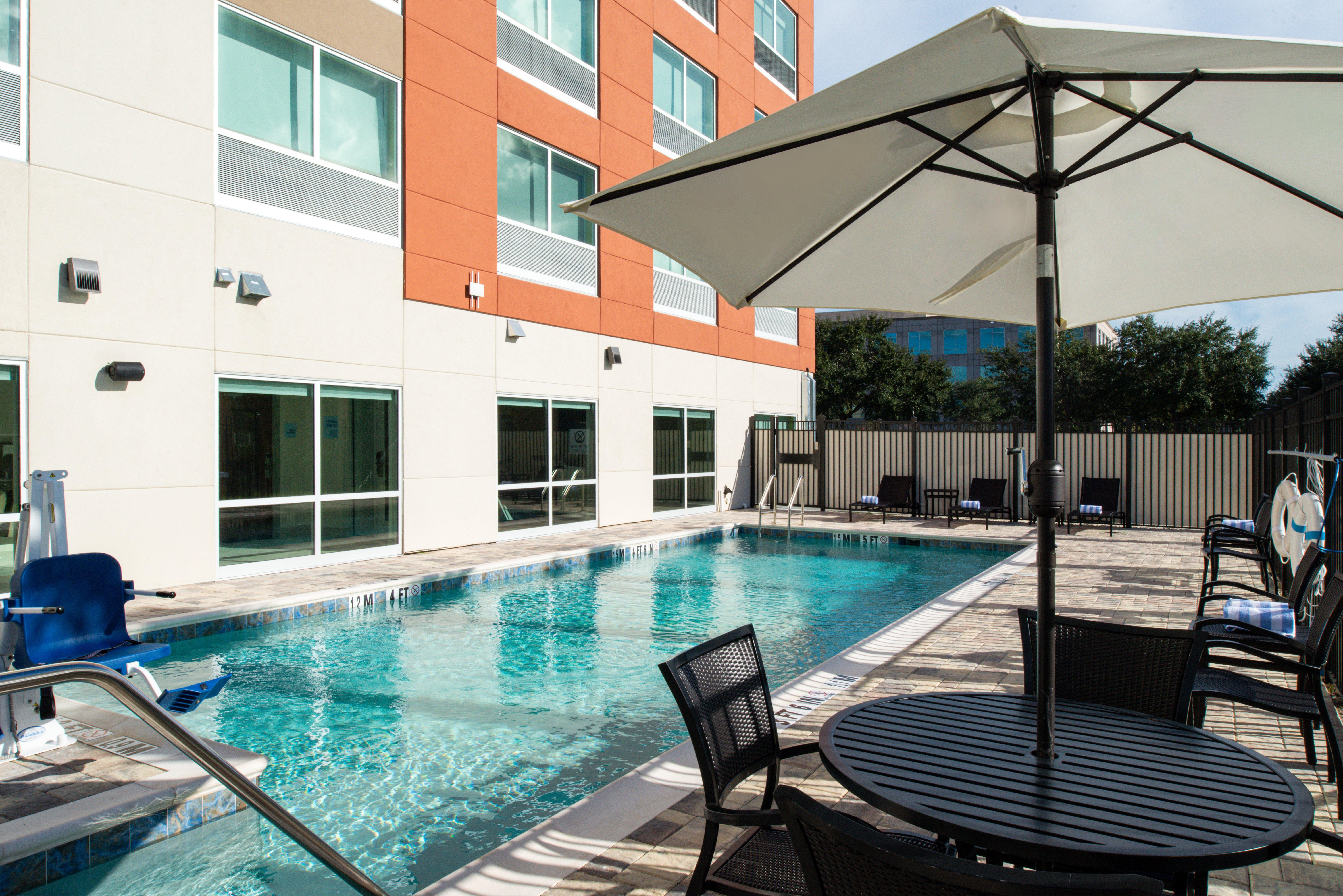 Holiday Inn Express Orlando - South Park By Ihg Williamsburg Bagian luar foto